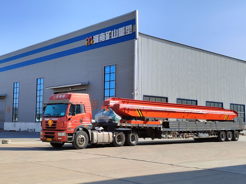 電動(dòng)單梁起重機(jī)，LD20t-26.8m，4臺，發(fā)往石家莊交付客戶使用。